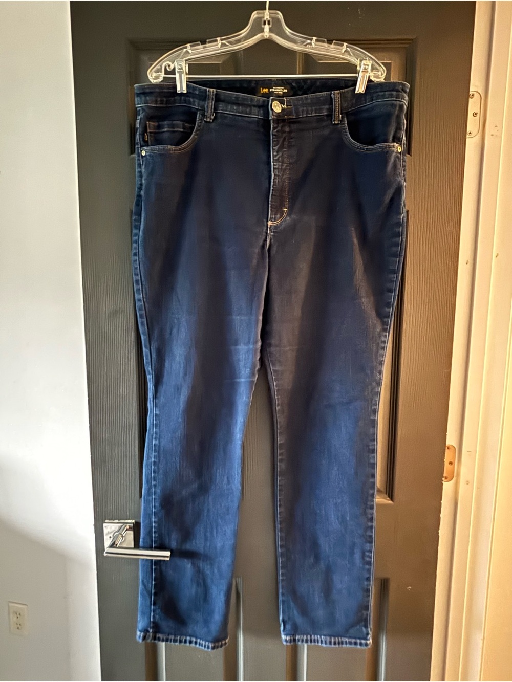Lee Relaxed Fit Straight Leg Size 16/18W